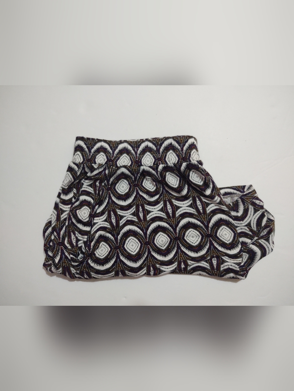 H & M Elastic Waistband Pockets Shorts Sz L